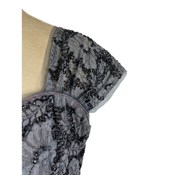 1940s/50s beaded lace cocktail dress with sweetheart neckline and side slit - Picture 3 of 9